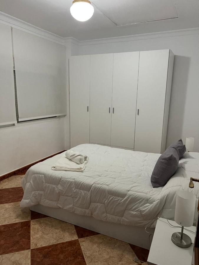 El Torreon 3 Apartment Lora del Río Exterior photo