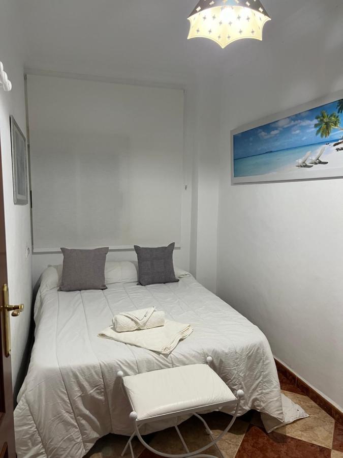 El Torreon 3 Apartment Lora del Río Exterior photo